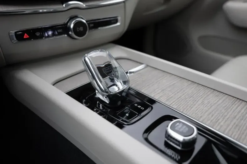 Volvo XC60 din 2023 cu 37.768 km - oferta VOL136767 - foto 18