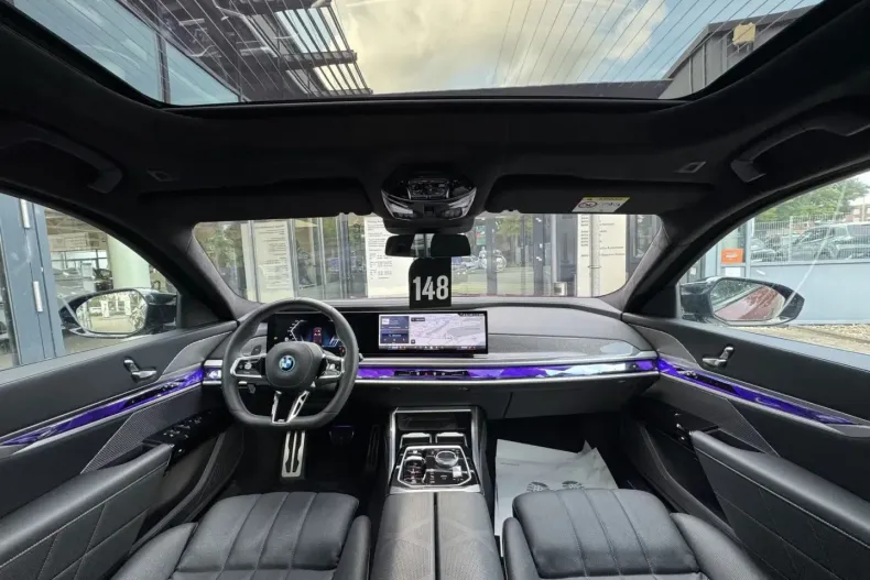 BMW M760 din 2024 cu 21.058 km - oferta BMW136781 - foto 3