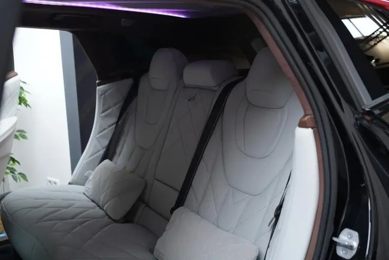 BMW XM din 2024 cu 14.950 km - oferta BMW136787 - foto 25