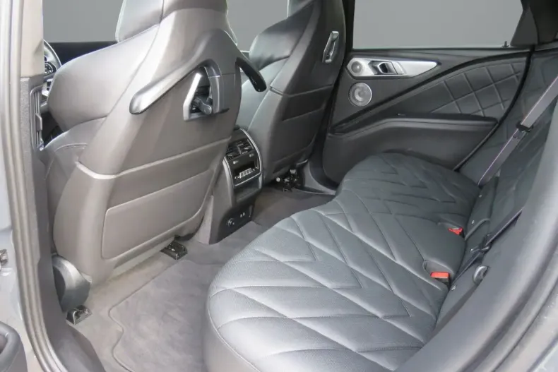 BMW XM din 2023 cu 33.237 km - oferta BMW136788 - foto 16