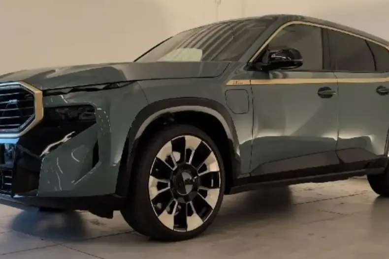 BMW XM din 2024 cu 30.830 km - oferta BMW136791 - foto 4