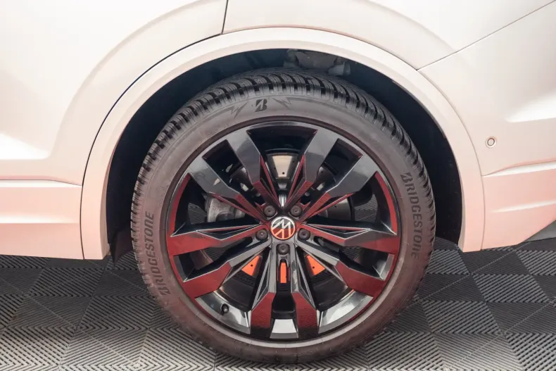 Volkswagen Touareg din 2021 cu 65.500 km - oferta VOL136796 - foto 9