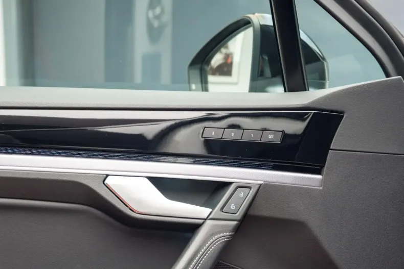 Volkswagen Touareg din 2021 cu 65.500 km - oferta VOL136796 - foto 18