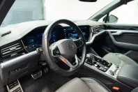 Volkswagen Touareg din 2021 cu 65.500 km - oferta VOL136796 - foto 19