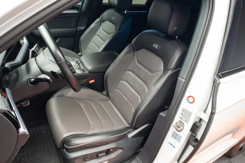 Volkswagen Touareg din 2021 cu 65.500 km - oferta VOL136796 - foto 22