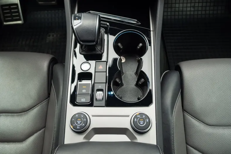 Volkswagen Touareg din 2021 cu 65.500 km - oferta VOL136796 - foto 27