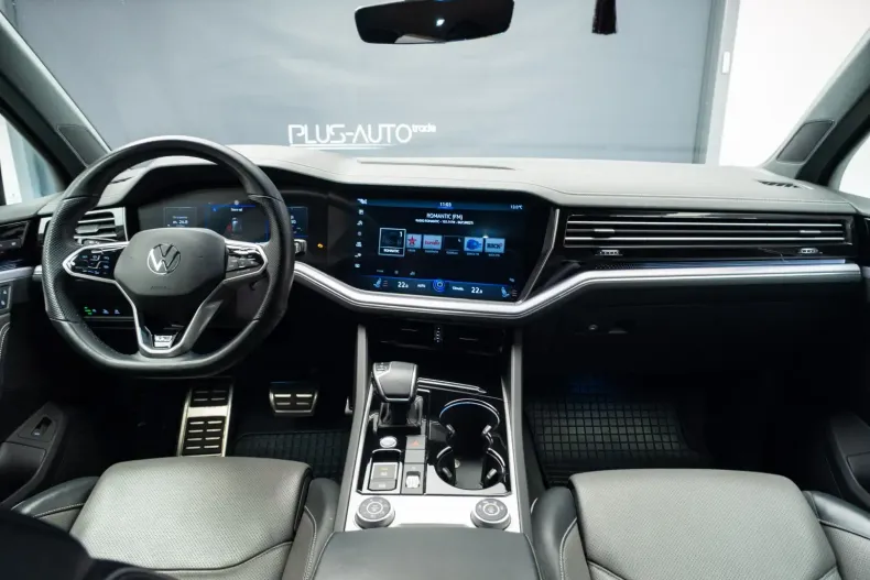 Volkswagen Touareg din 2021 cu 65.500 km - oferta VOL136796 - foto 28
