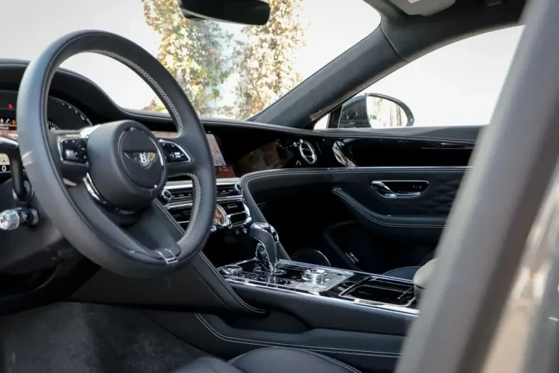 Bentley Flying Spur din 2024 cu 6.700 km - oferta BEN136797 - foto 13