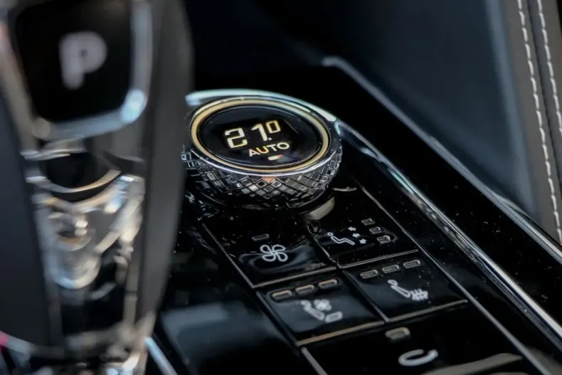 Bentley Flying Spur din 2024 cu 6.700 km - oferta BEN136797 - foto 21