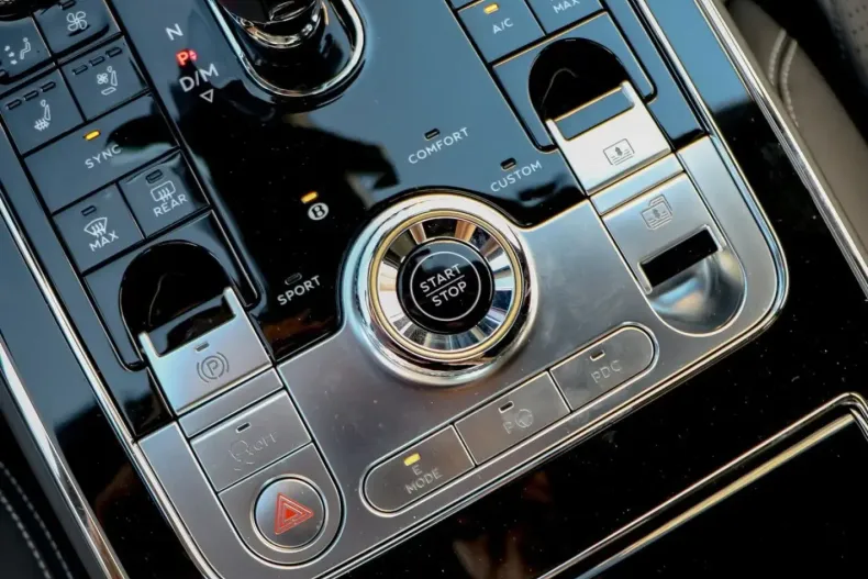 Bentley Flying Spur din 2024 cu 6.700 km - oferta BEN136797 - foto 22