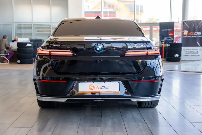 BMW 750e din 2023 cu 83.294 km - oferta BMW136821 - foto 5