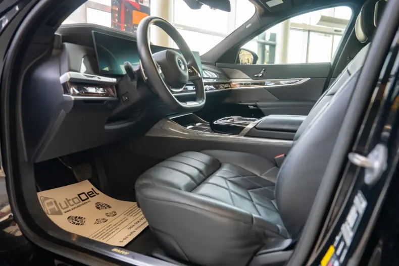 BMW 750e din 2023 cu 83.294 km - oferta BMW136821 - foto 14