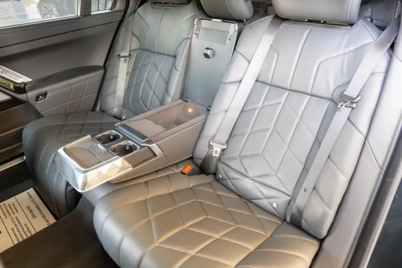 BMW 750e din 2023 cu 83.294 km - oferta BMW136821 - foto 25