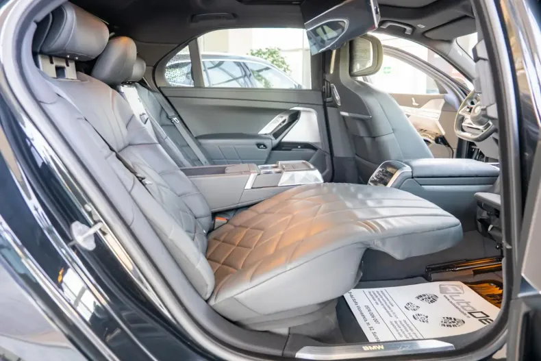 BMW 750e din 2023 cu 83.294 km - oferta BMW136821 - foto 27