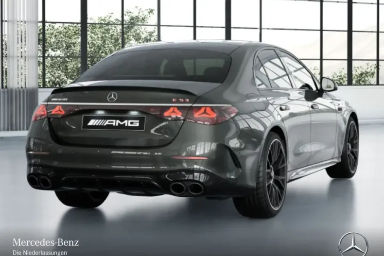 Mercedes-Benz E 53 AMG din 2024 cu 7.079 km - oferta MER136836 - foto 4