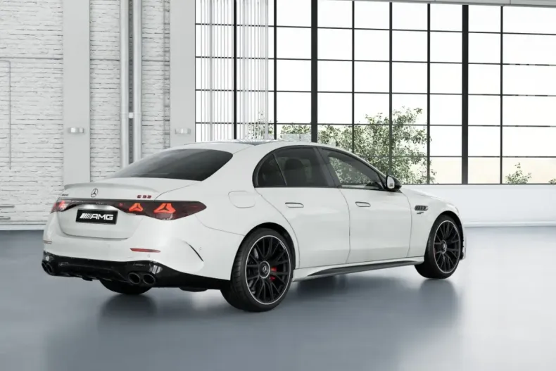 Mercedes-Benz E 53 AMG din 2024 cu 7.592 km - oferta MER136837 - foto 4