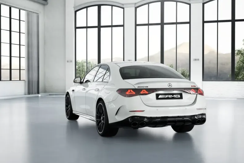 Mercedes-Benz E 53 AMG din 2024 cu 7.592 km - oferta MER136837 - foto 7