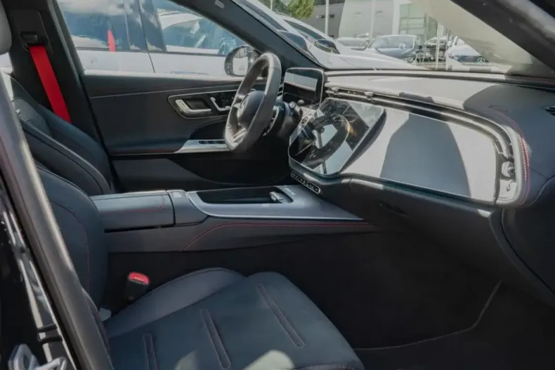 Mercedes-Benz E 53 AMG din 2024 cu 16.801 km - oferta MER136839 - foto 7