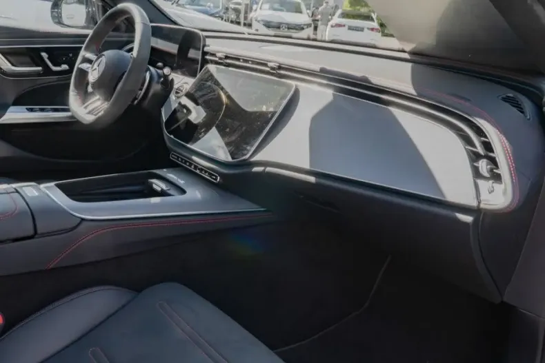 Mercedes-Benz E 53 AMG din 2024 cu 16.801 km - oferta MER136839 - foto 8