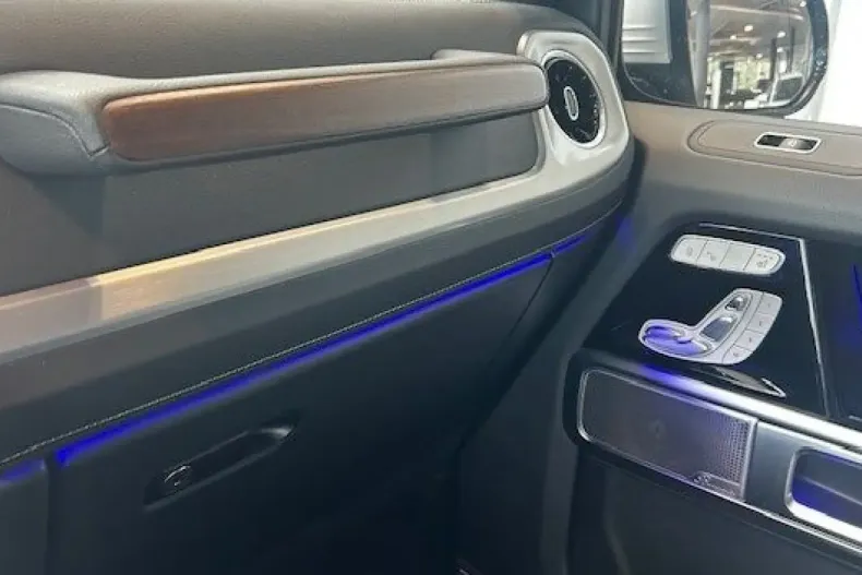 Mercedes-Benz G 450 din 2025 cu 9.600 km - oferta MER136846 - foto 15