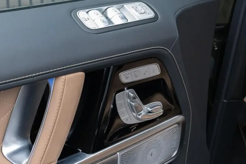 Mercedes-Benz G 500 din 2024 cu 7.999 km - oferta MER136856 - foto 5