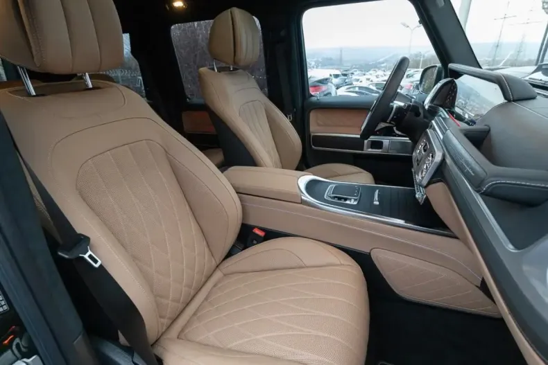 Mercedes-Benz G 500 din 2024 cu 7.999 km - oferta MER136856 - foto 12