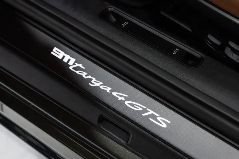 Porsche 911 din 2023 cu 14.930 km - oferta POR136862 - foto 14