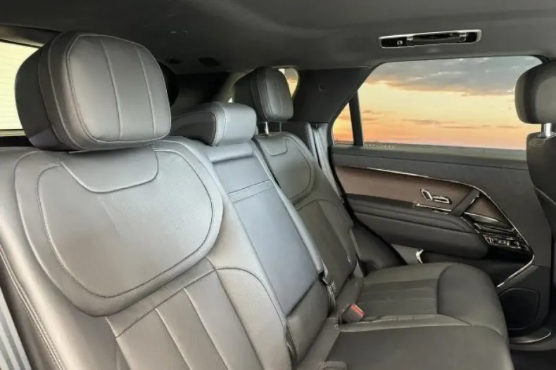 Land Rover Range Rover Sport din 2024 cu 32.950 km - oferta LAN136876 - foto 8