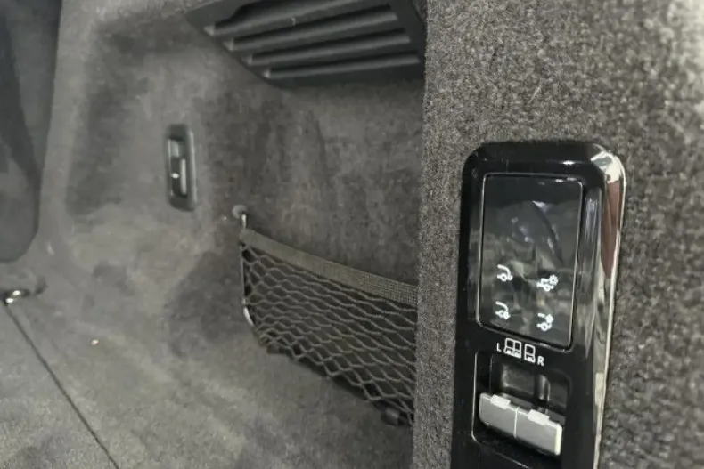 Land Rover Range Rover Sport din 2024 cu 32.950 km - oferta LAN136876 - foto 14