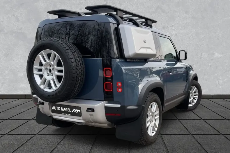 Land Rover Defender din 2024 cu 5.276 km - oferta LAN136882 - foto 2