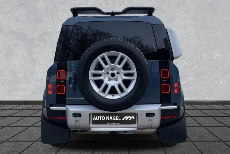 Land Rover Defender din 2024 cu 5.276 km - oferta LAN136882 - foto 3