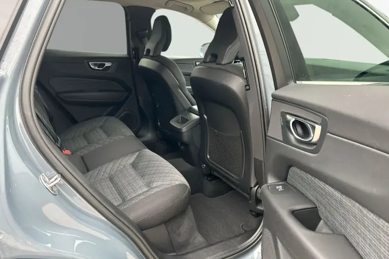 Volvo XC60 din 2022 cu 37.300 km - oferta VOL136887 - foto 5