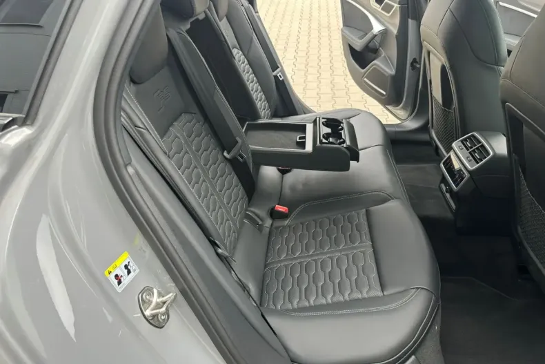 Audi RS6 din 2024 cu 16.000 km - oferta AUD136893 - foto 25