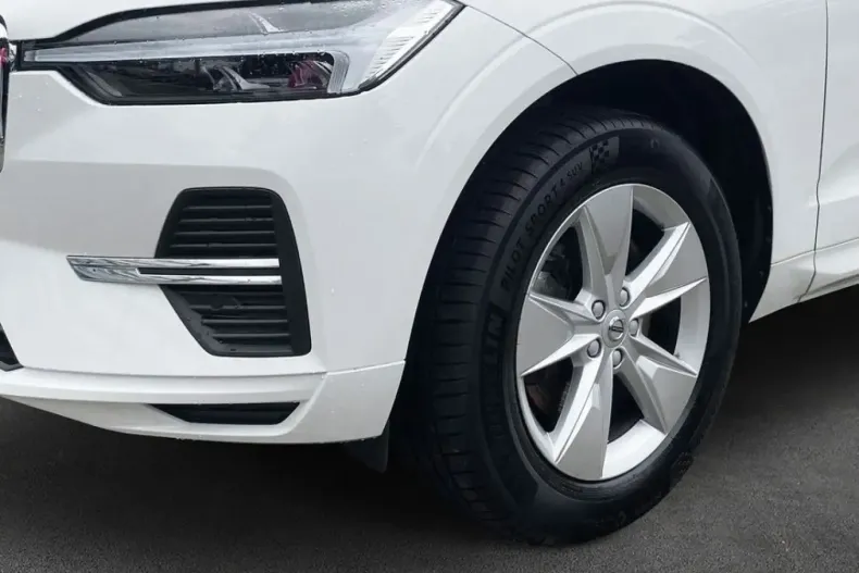 Volvo XC60 din 2022 cu 54.275 km - oferta VOL136896 - foto 4