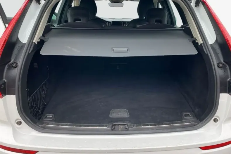 Volvo XC60 din 2022 cu 54.275 km - oferta VOL136896 - foto 5