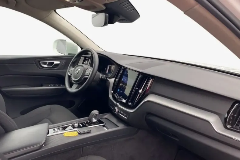 Volvo XC60 din 2022 cu 54.275 km - oferta VOL136896 - foto 9