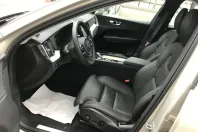 Volvo XC60 din 2021 cu 13.700 km - oferta VOL136897 - foto 8