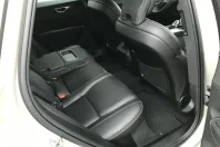 Volvo XC60 din 2021 cu 13.700 km - oferta VOL136897 - foto 13