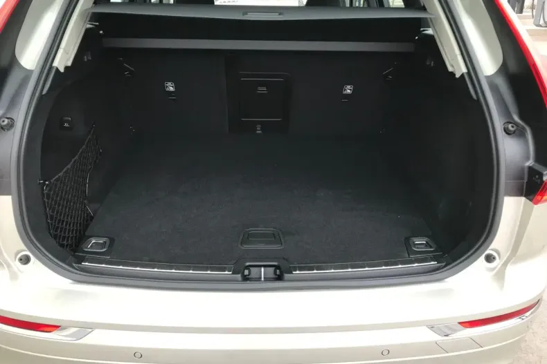 Volvo XC60 din 2021 cu 13.700 km - oferta VOL136897 - foto 15