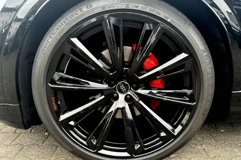 Audi Q8 din 2024 cu 1.200 km - oferta AUD136905 - foto 3