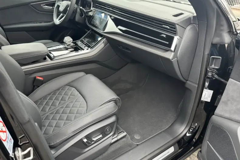 Audi Q8 din 2024 cu 1.200 km - oferta AUD136905 - foto 16