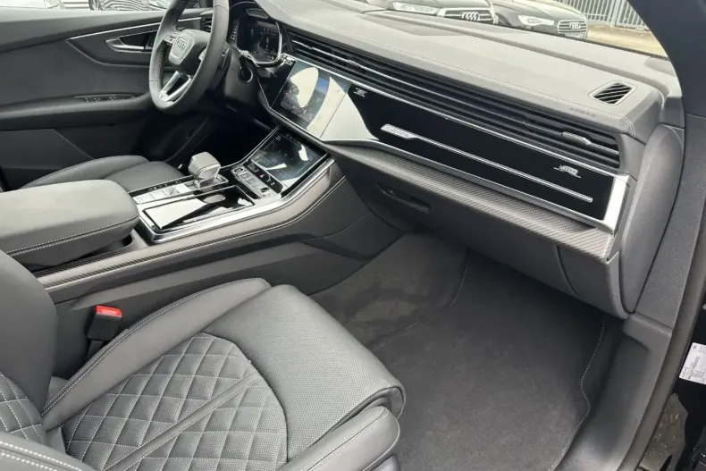 Audi Q8 din 2024 cu 1.200 km - oferta AUD136905 - foto 17