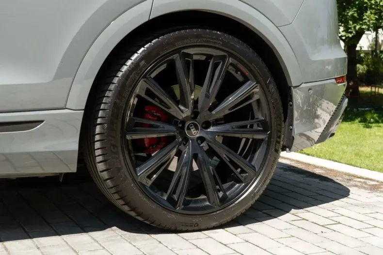Audi Q8 din 2023 cu 54.000 km - oferta AUD136908 - foto 7