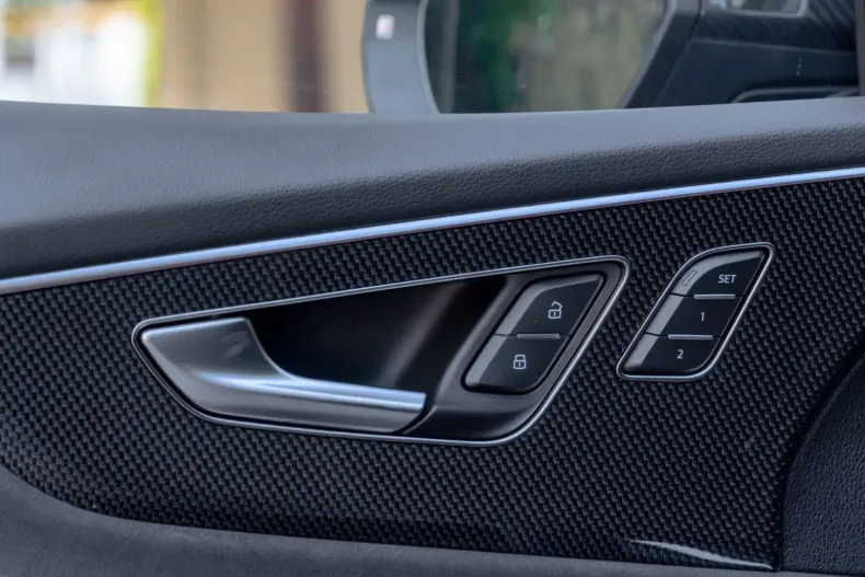 Audi Q8 din 2023 cu 54.000 km - oferta AUD136908 - foto 22