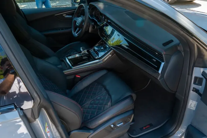 Audi Q8 din 2023 cu 54.000 km - oferta AUD136908 - foto 25