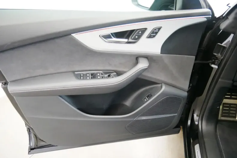 Audi Q8 din 2024 cu 29.650 km - oferta AUD136910 - foto 17