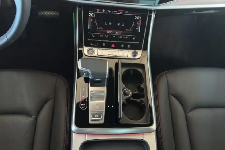 Audi Q8 din 2025 cu 29.554 km - oferta AUD136914 - foto 19