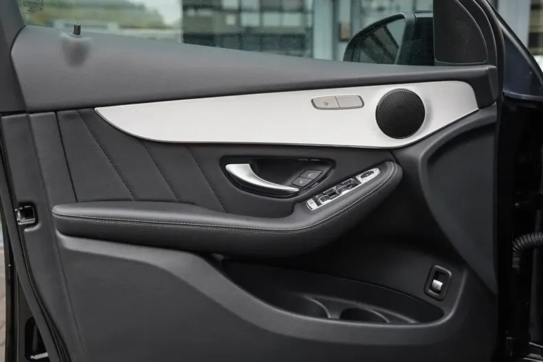 Mercedes-Benz GLC 400 din 2021 cu 41.500 km - oferta MER136926 - foto 10