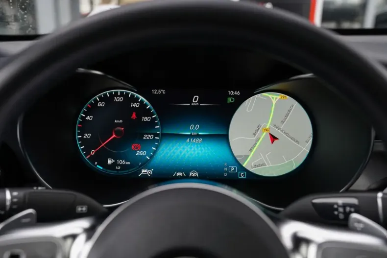 Mercedes-Benz GLC 400 din 2021 cu 41.500 km - oferta MER136926 - foto 14