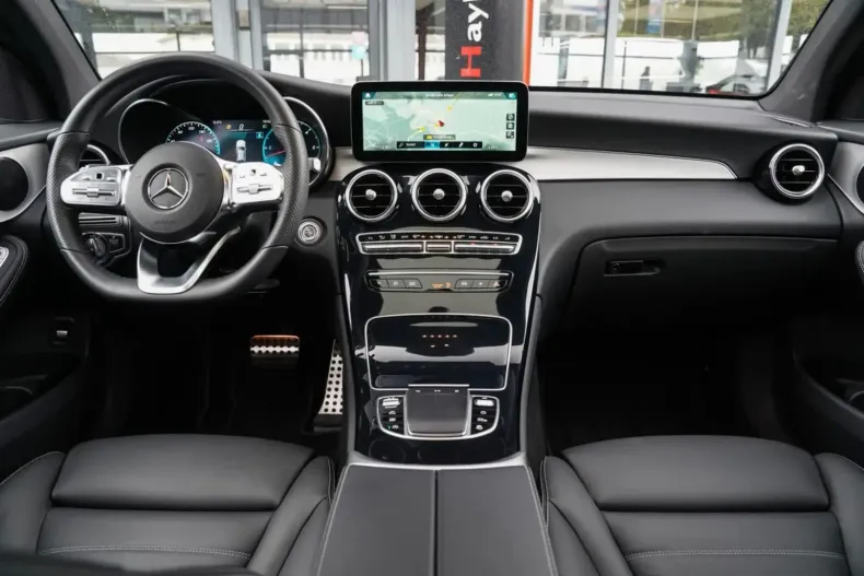 Mercedes-Benz GLC 400 din 2021 cu 41.500 km - oferta MER136926 - foto 16